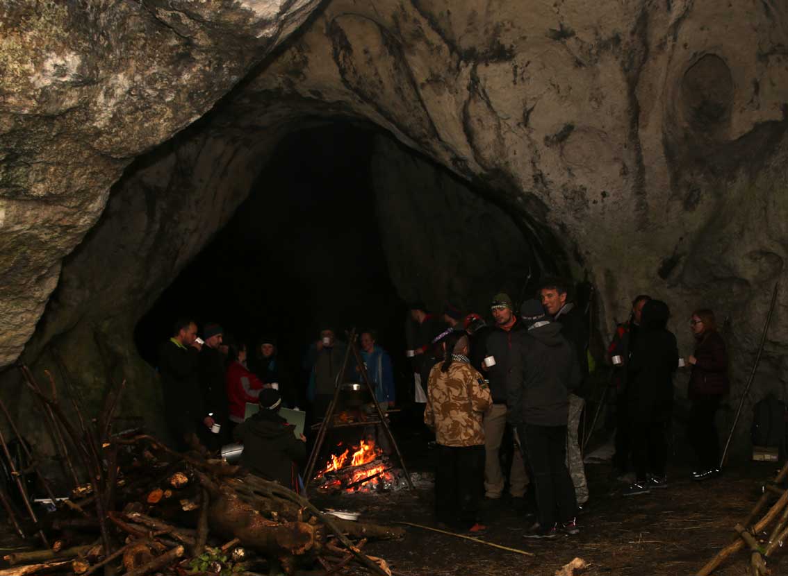 biwak w jaskini